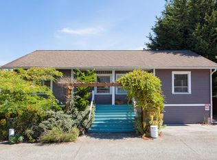 2715 59th Ave SW, Seattle, WA 98116