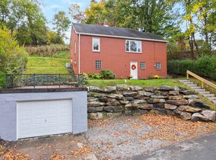 2660 Woodland Rd, Ambridge, PA 15003