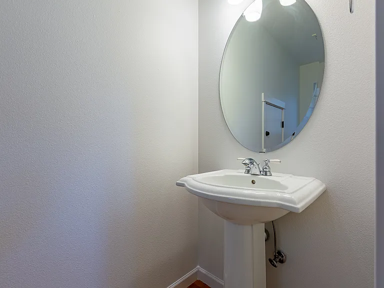 1378 NW Mount Washington Dr — Photo 12