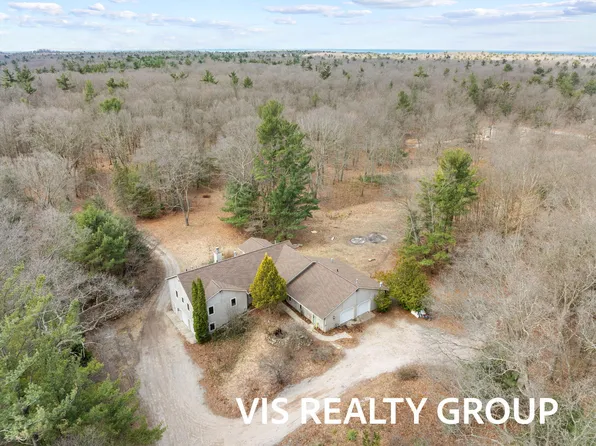 4275 Ford Rd, Muskegon, MI 49445