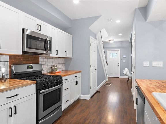 5th image of 6325 Desmond St