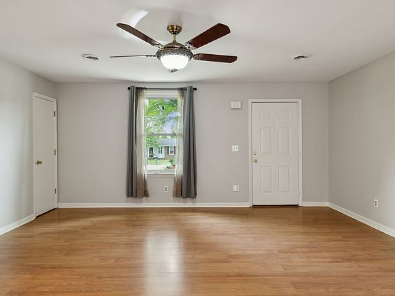 3rd image of 145 Ashland Dr