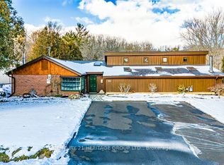 70 Home St, Hamilton, ON L9H5W3