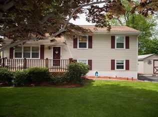 4 May Ct, Poughkeepsie, NY 12603