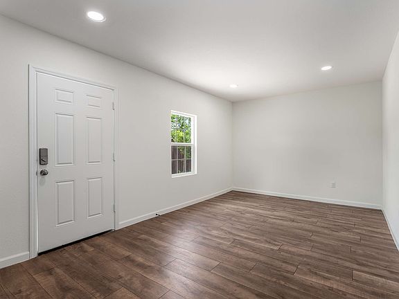 5th image of 1824 Arundel Dr
