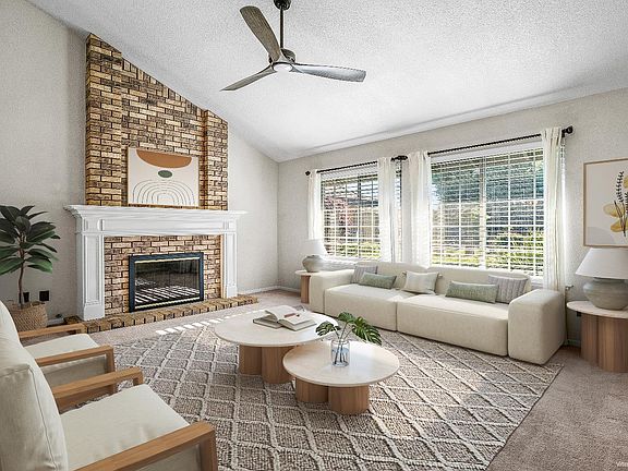 3rd image of 2938 Spruce Way