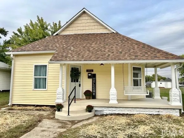 945 Morey St, Clinton, IN 47842