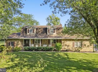 240 Knoxlyn Rd, Gettysburg, PA 17325