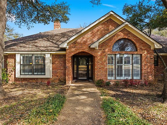 3rd image of 7101 Fish Pond Rd