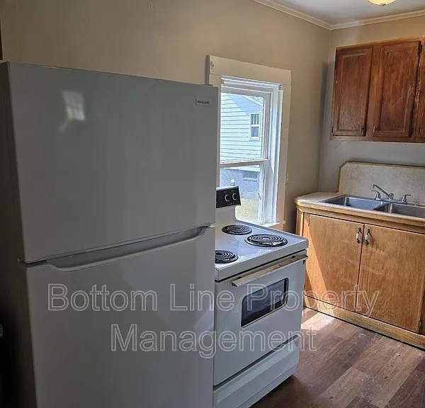 182 Cabarrus Ave E — Photo 5