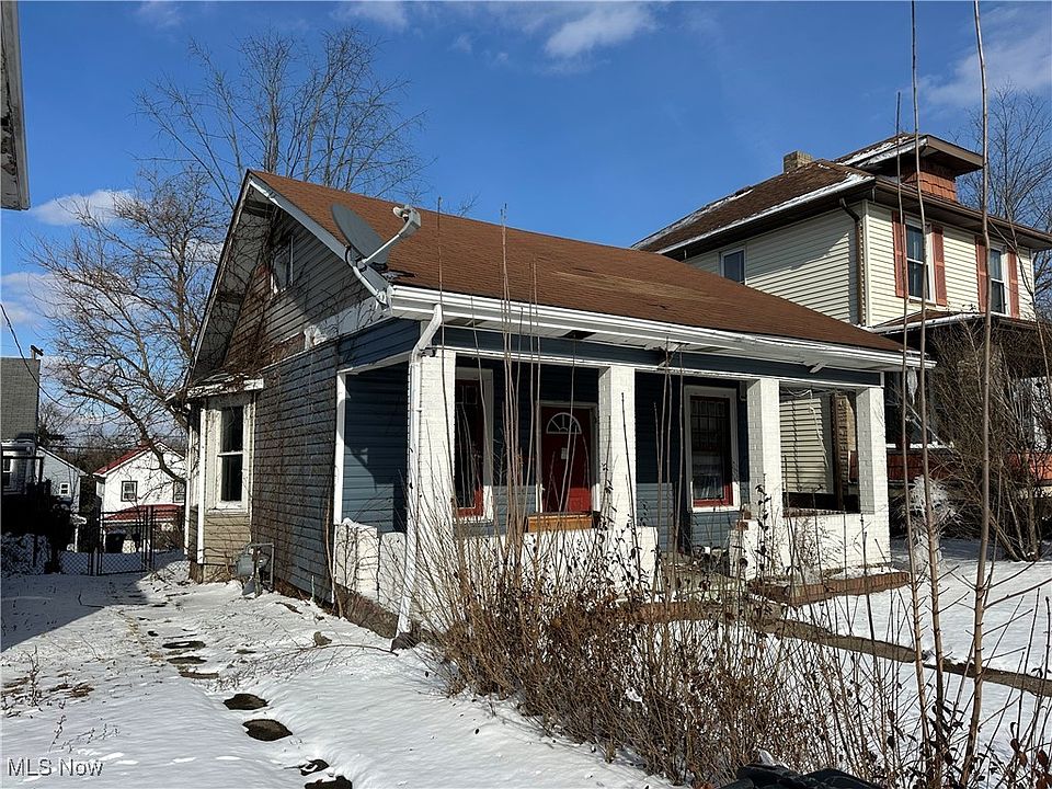 2nd image of 1341 Oak Grove Ave