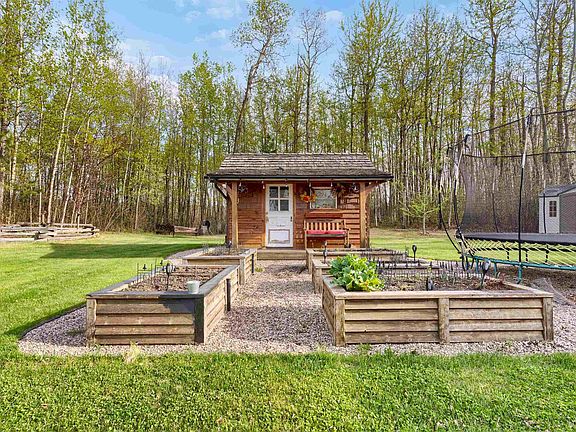 4th image of 52147 Range Rd #231-25