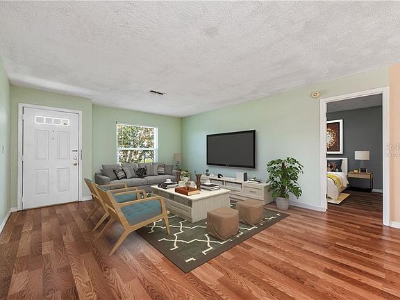 4th image of 56 Bolton Ct
