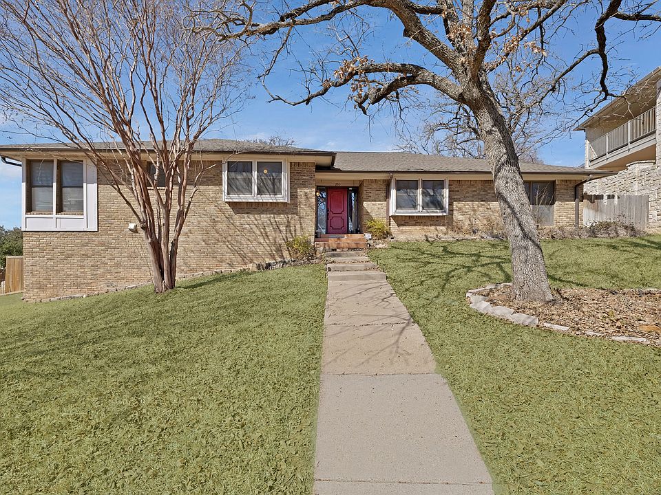 1st image of 250 Oak Hill Dr
