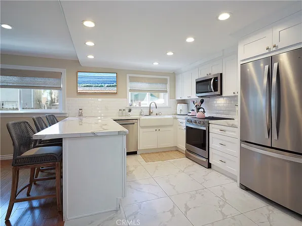 433 2nd St, Hermosa Beach, CA 90254