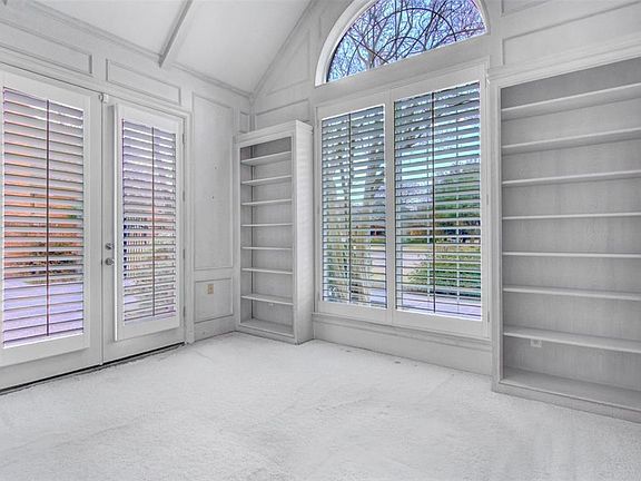 2nd image of 3509 Brookline Ln