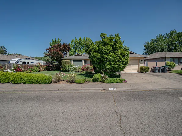 1872 Filmore Dr, Medford, OR 97504