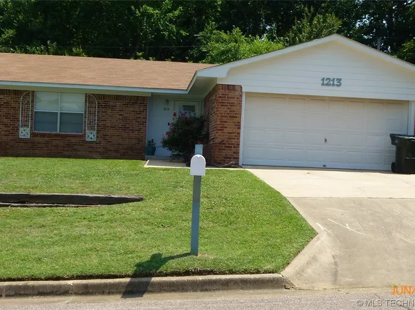 1213 Rolling Lane Dr, Durant, OK 74701