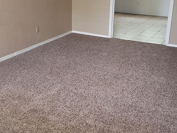 2nd image of 1525 Sunrise Cir