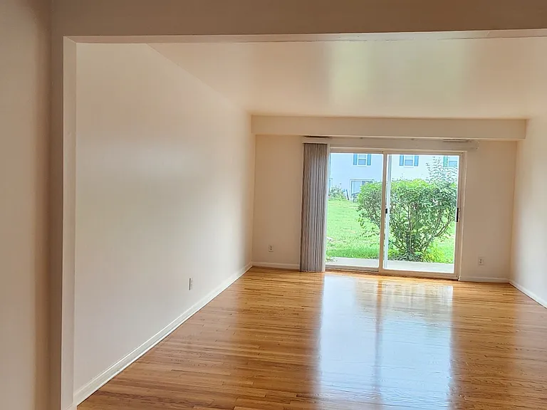 342 Fairmont Ave — Photo 131