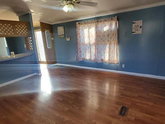 4th image of 123 Wood Rd