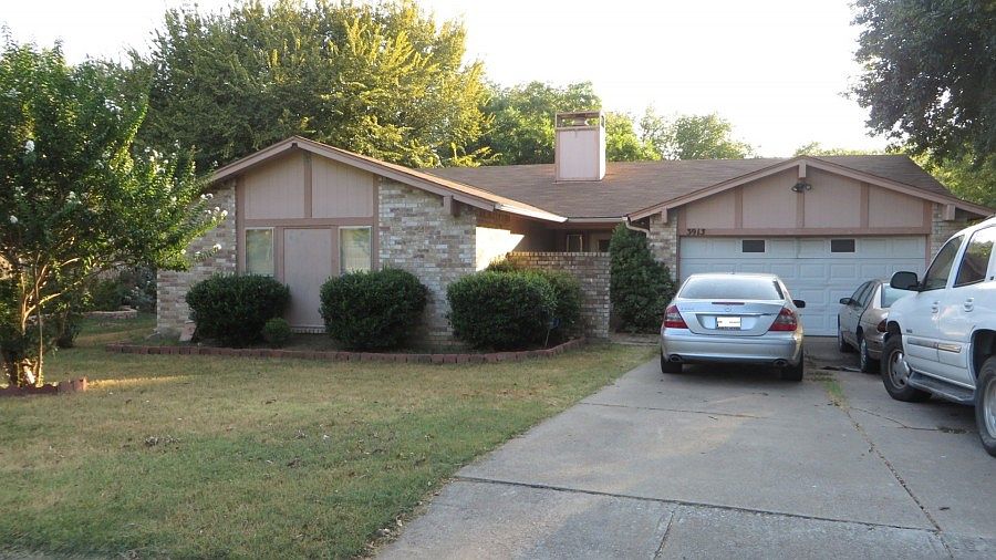 1st image of 3913 Raywood Dr