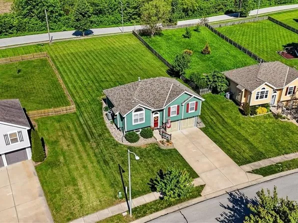 11326 N Ewing Ave, Kansas City, MO 64156