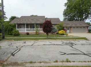 950 Waterloo Ave, Monroe, MI 48161