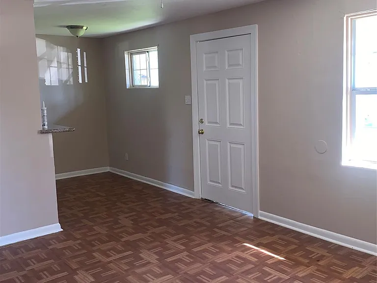 9211 N Green River Dr #A — Photo 5