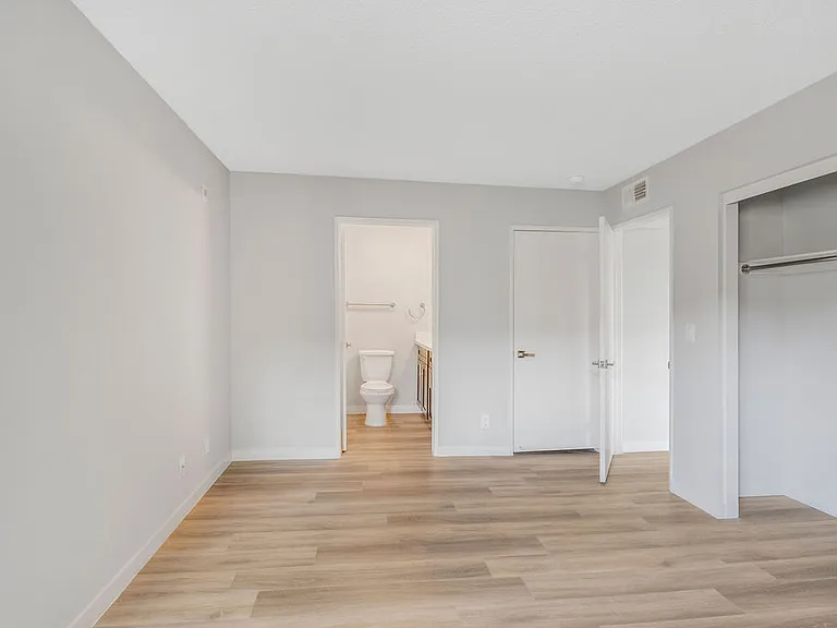 Crenshaw Townhouse — Photo 15