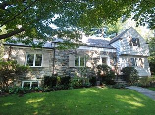 125 Carleon Ave, Larchmont, NY 10538