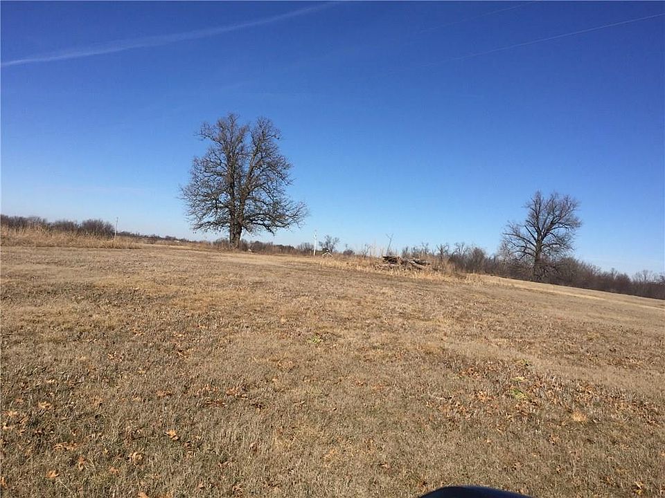 2nd image of 13490 N Highway 59