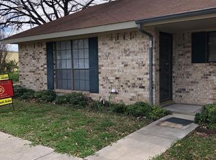 12 Kings Ct, Uvalde, TX 78801