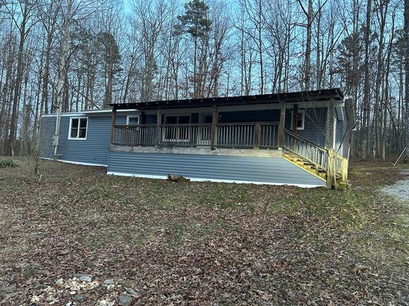 994 Pioneer Rd, Grimsley, TN 38565