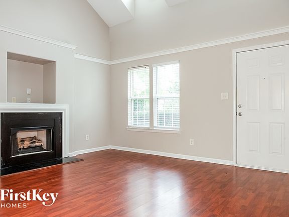 3rd image of 12839 Planters Row Dr