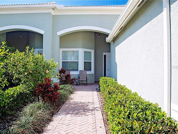 5th image of 15739 Aurora Lake Cir