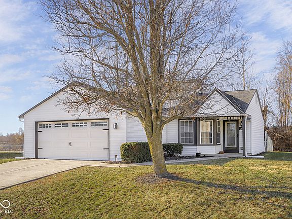 2nd image of 8278 N Waterford Dr