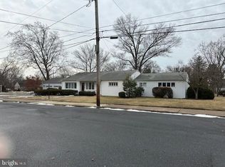 210 N Penrose St, Quakertown, PA 18951