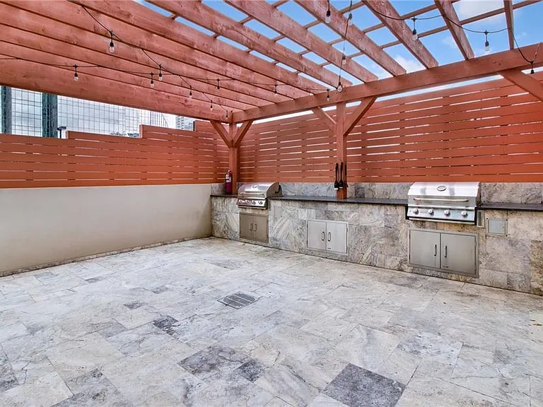 3338 Peachtree Rd NE #2401 — Photo 34