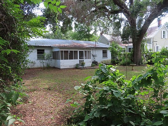 3rd image of 70 12th St