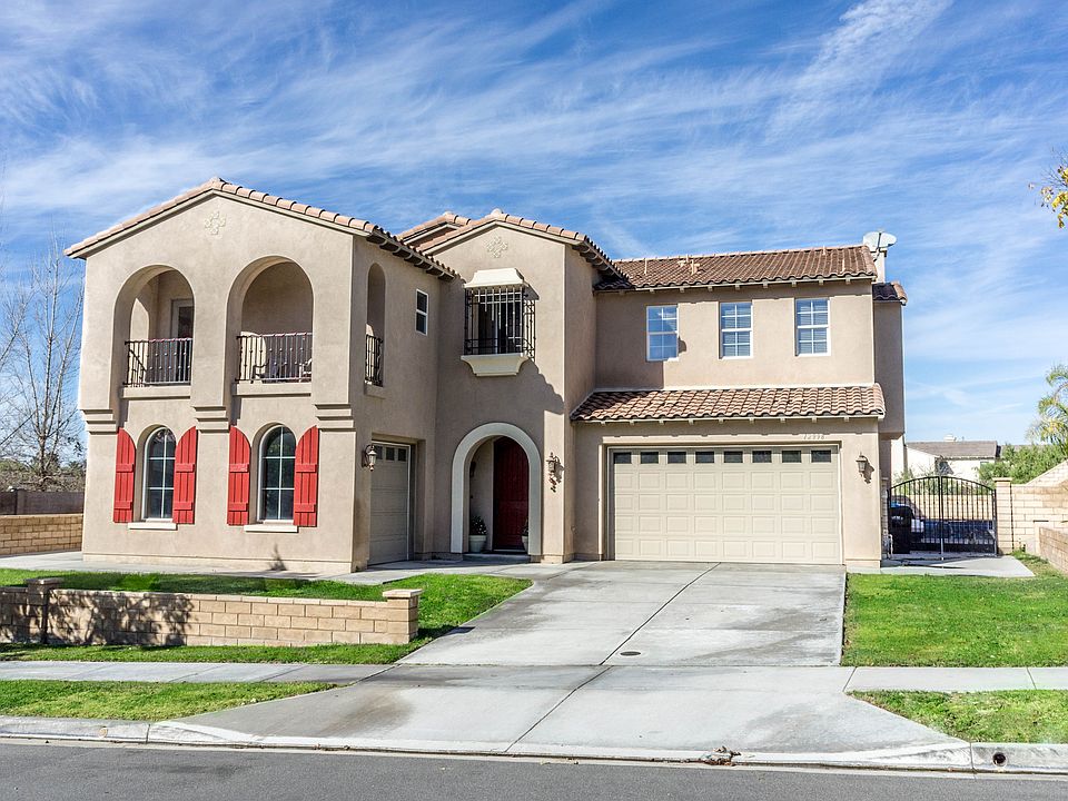 1st image of 12998 Deer Canyon Ct