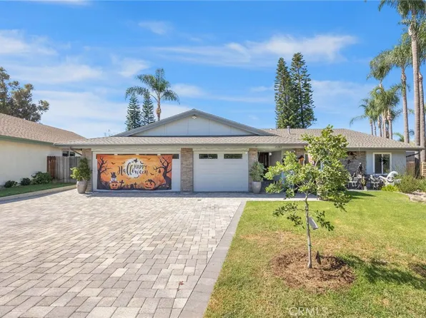24382 Corta Cresta Dr, Lake Forest, CA 92630