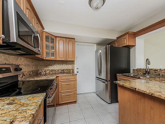 5th image of 12127 Dakota Woods Ln