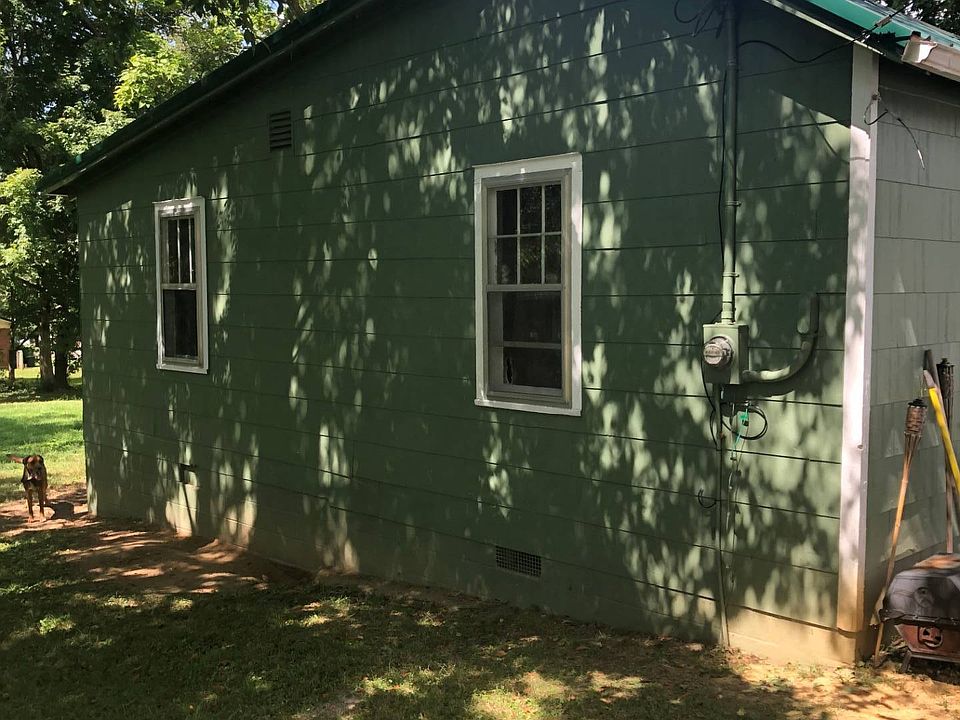 2nd image of 204 McNary St