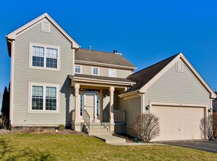 461 Farnsworth Cir, Pt Barrington, IL 60010