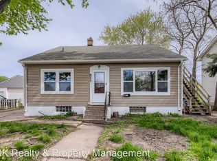 517 Taylor St UNIT 2, Anoka, MN 55303