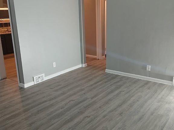 4th image of 12055 Ashton Ave