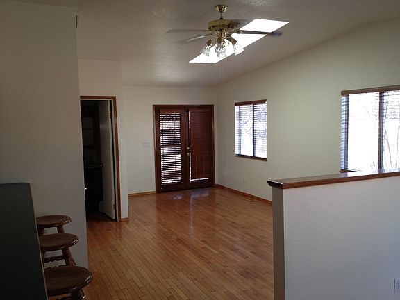 2nd image of 1602 Candlewood St