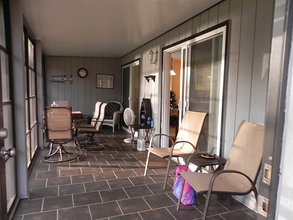 2nd image of 14A Hartwell Villas