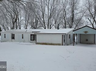 108 Inman St, Mallard, IA 50562